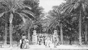 ALGER 054 ENTREEPRINCIPALEDUSQUARE